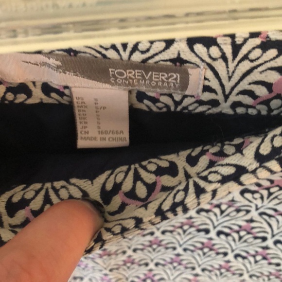 Forever 21 skirt - Picture 3 of 3